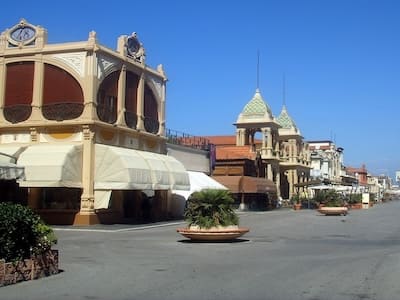Donna cerca uomo Viareggio - Passeggiata