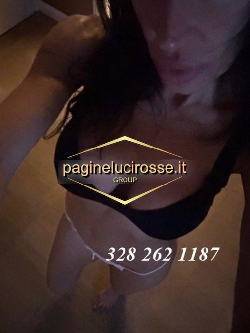 CHANEL Lucca