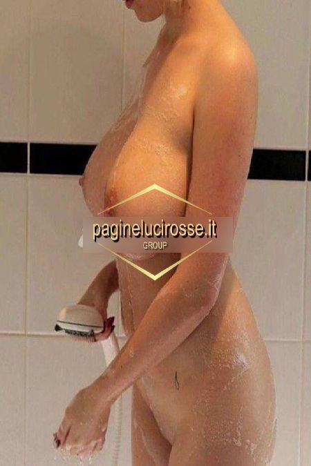 girls Massa-Carrara