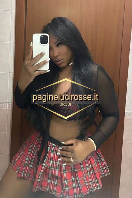 girls Massa-Carrara