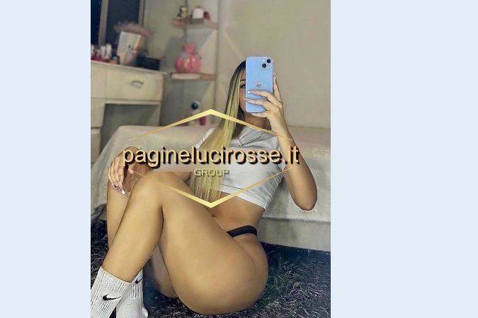 escort cerca uomo per sesso Arezzo  - VERA  - 3203338527