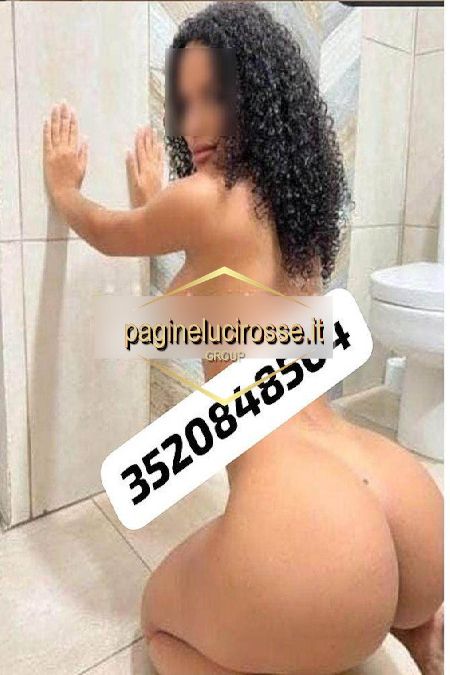 girls Massa-Carrara